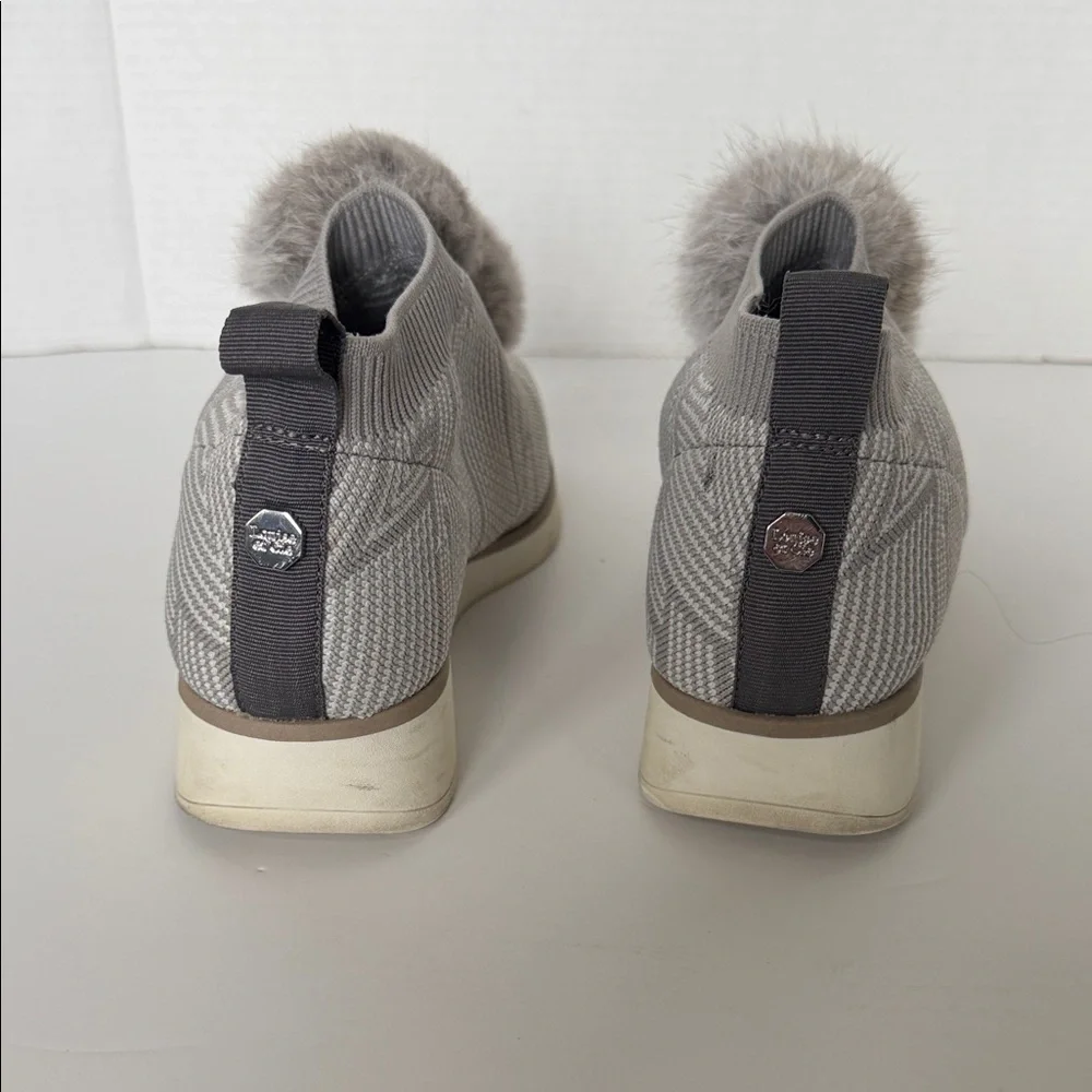 Louis Et Cie Buffie Pom Pom Slip On Knit Sneakers Size 9 Rabbit Fur Casual